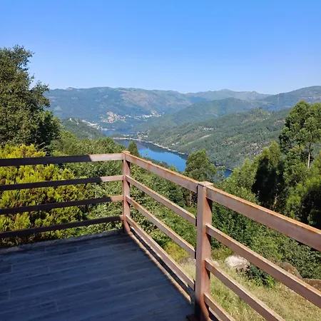 Alpehytte Casa Da Raposeira Louredo (Braga)